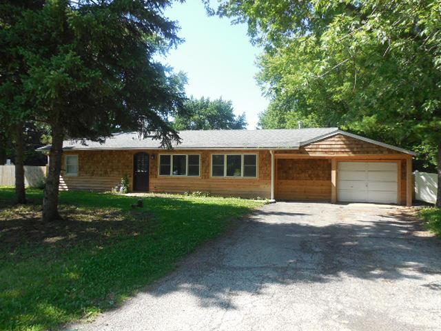 1800 E Darryl Dr., Arlington Heights, IL 60004