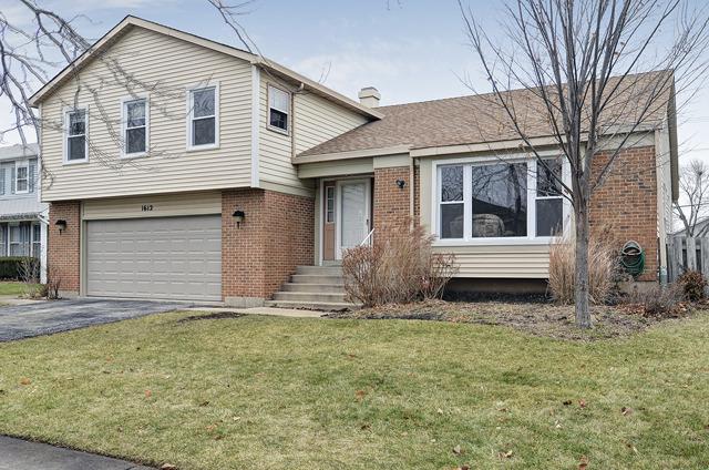 1612 E Canterbury Dr., Arlington Heights, IL 60004