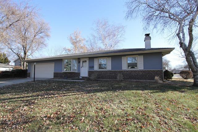 17 Myrtle Ln., Streamwood, IL 60107