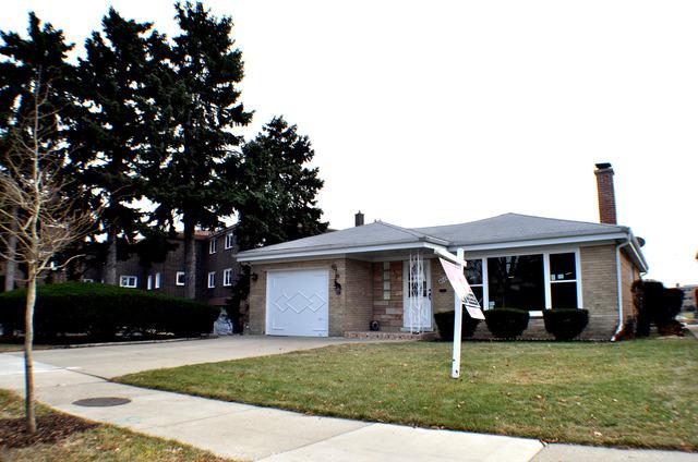 4965 Main St., Skokie, IL 60077