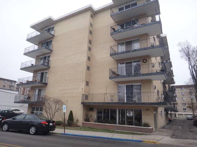 320 Circle Ave. #512, Forest Park, IL 60130