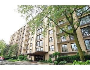 4601 W Touhy Ave. #405, Lincolnwood, IL 60712