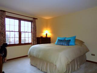 4920 Kings Way West, Gurnee, IL 60031