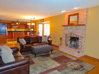 4920 Kings Way West, Gurnee, IL 60031