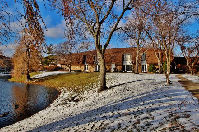 1328 S New Wilke Rd. #1B, Arlington Heights, IL 60005