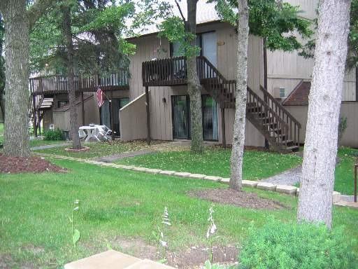 17 St Thomas Colony St. #4, Fox Lake, IL 60020
