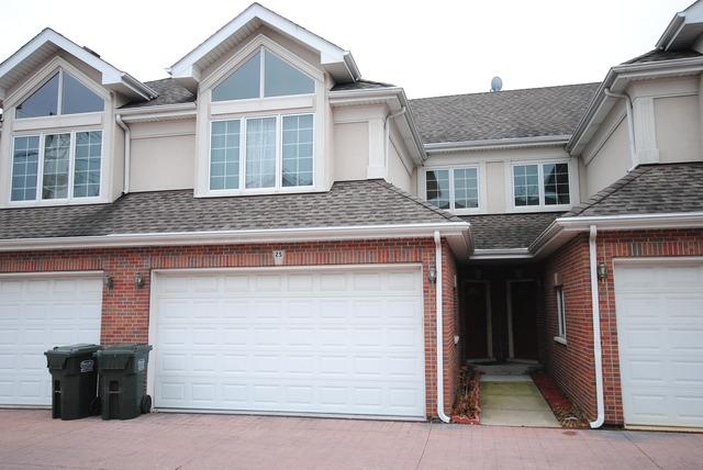 10108 S Roberts Rd. #2S, Palos Hills, IL 60465