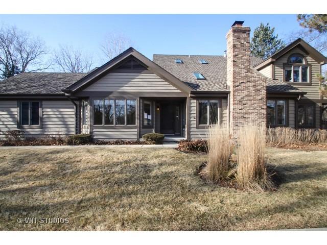 1929 Forest Creek Ln., Libertyville, IL 60048