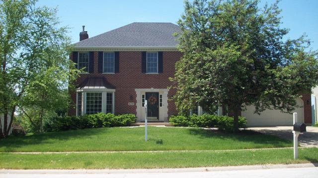 820 Queens Gate Cir., Sugar Grove, IL 60554