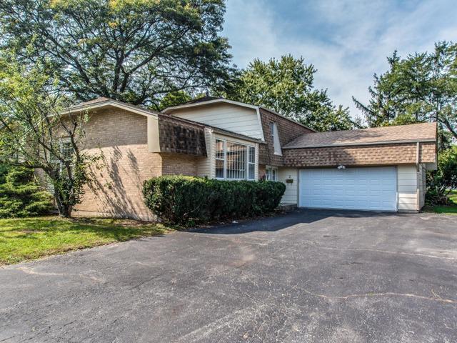 2 Woods Chapel Rd., Rolling Meadows, IL 60008