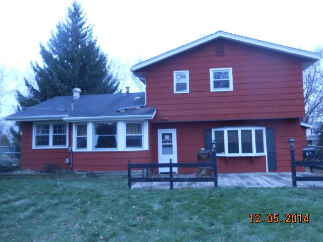 4725 176th St., Country Club Hills, IL 60478