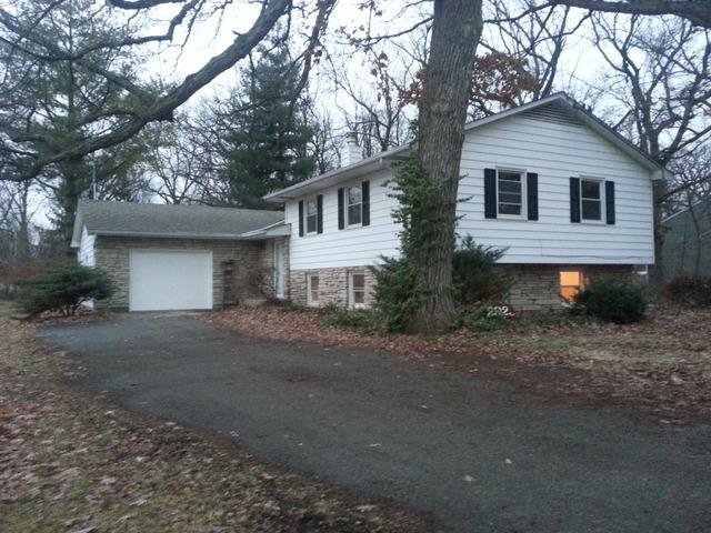 2925 W Lincoln Rd., Mchenry, IL 60051