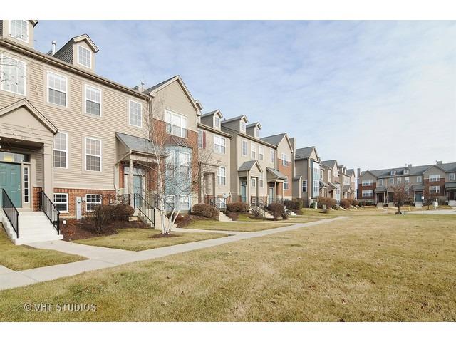 80 Village Station Ln., Grayslake, IL 60030