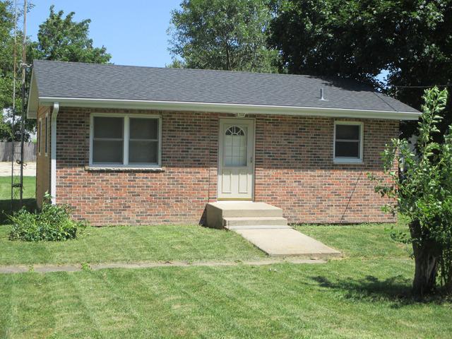 107 E Nissen Stigen, Lee, IL 60530