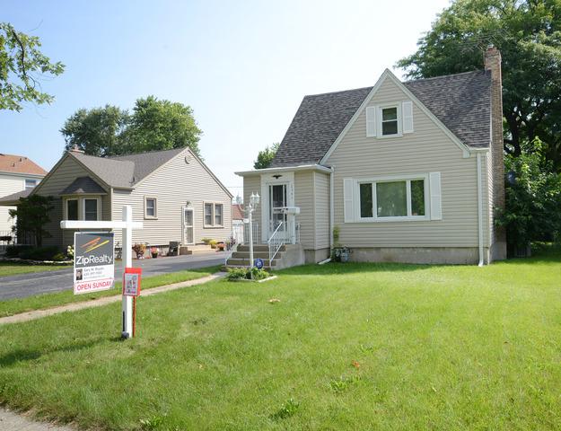 2341 S 10th Ave., Broadview, IL 60155