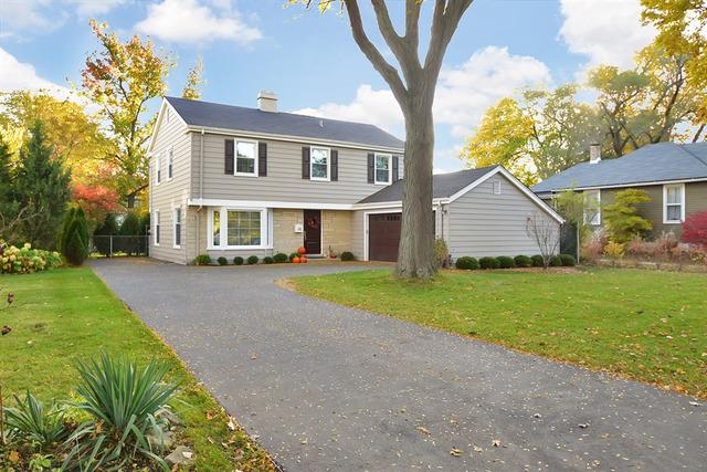 2217 Lake Ave., Wilmette, IL 60091