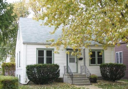 17923 Community St., Lansing, IL 60438