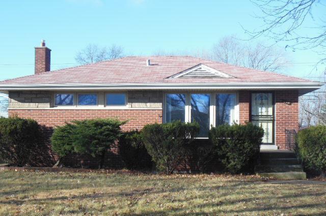 370 Clyde Ave., Calumet City, IL 60409