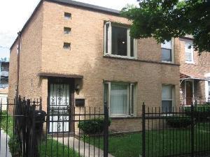 8032 S Kingston Ave., Chicago, IL 60617