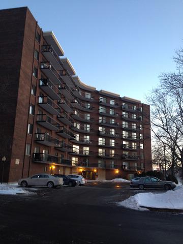 711 S River Rd. #612, Des Plaines, IL 60018