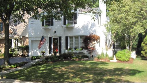 917 N Spring Ave., La Grange Park, IL 60526