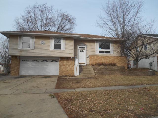 516 Frederick Ave., Streamwood, IL 60107