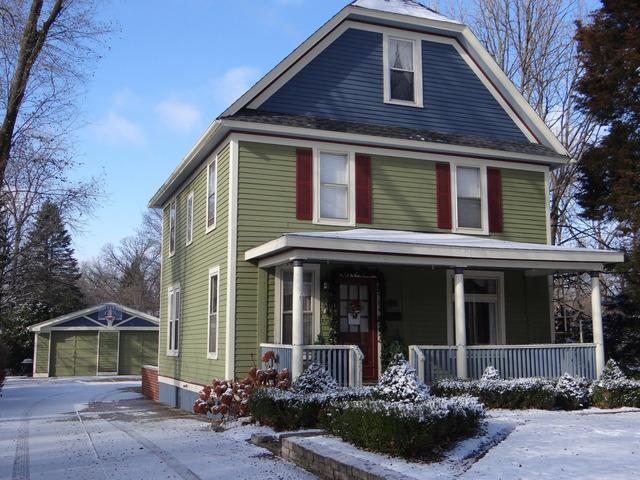 5524 Brookbank Rd., Downers Grove, IL 60516