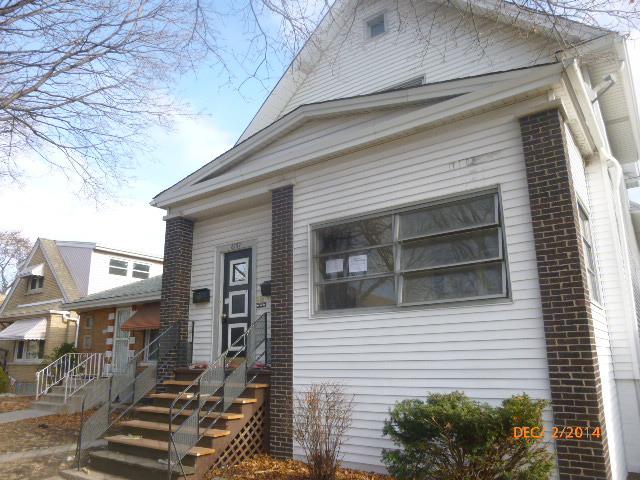 6157 S Moody Ave., Chicago, IL 60638