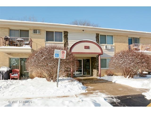 5730 Concord Ln. #4, Clarendon Hills, IL 60514