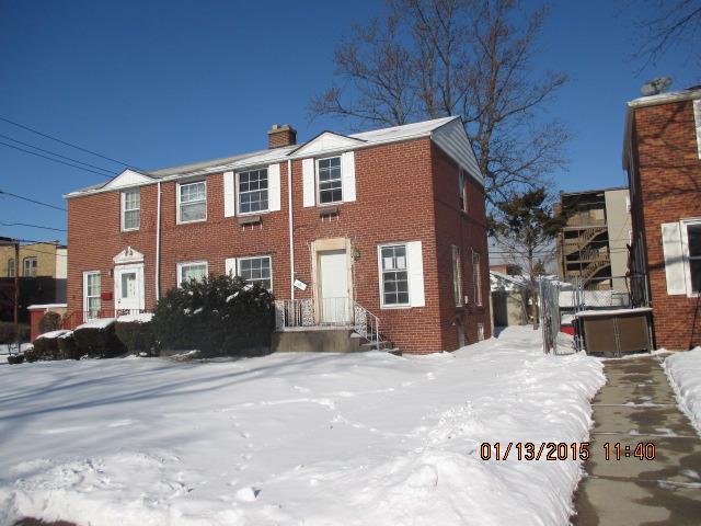 136 Webb St., Calumet City, IL 60409
