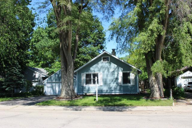 325 N Aldine St., Elgin, IL 60123