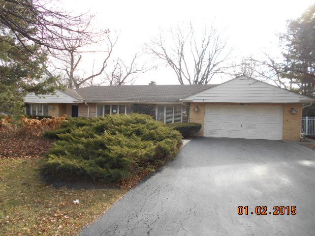 1217 Longvalley Rd., Glenview, IL 60025