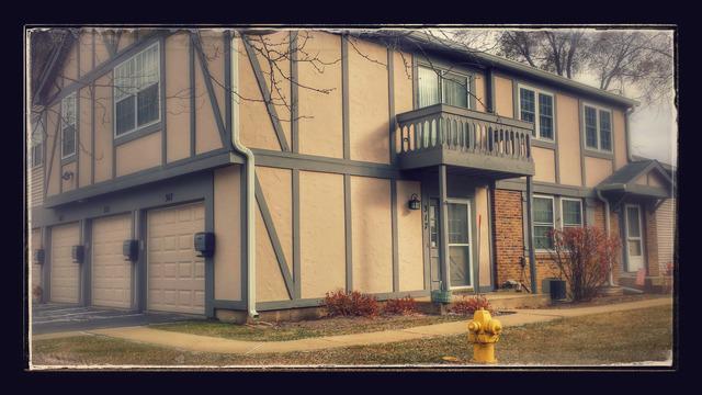317 Cherrywood Ct., Vernon Hills, IL 60061