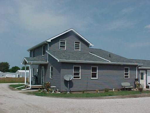 200 N Mason St., Sheffield, IL 61361