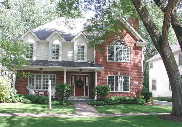 629 Division St., Barrington, IL 60010