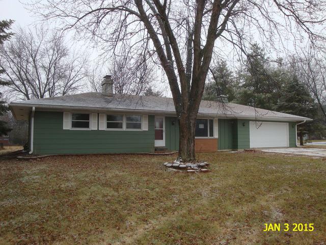 310 Walnut St., Hinckley, IL 60520
