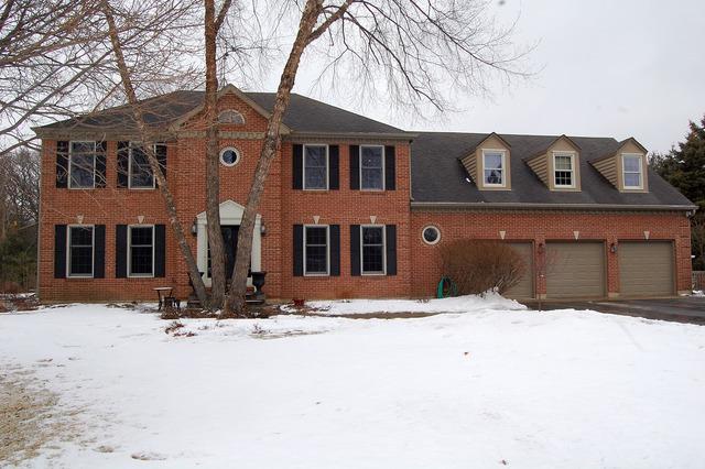 3210 Opengate Rd., Crystal Lake, IL 60012