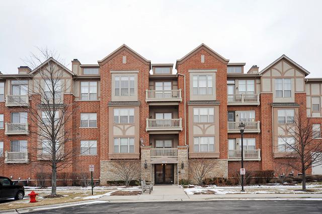 1914 Farnsworth Ln. #210, Northbrook, IL 60062