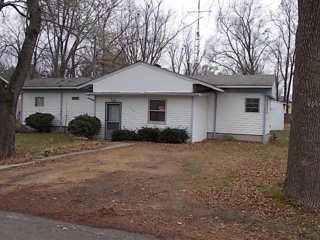 228 W Park St., Amboy, IL 61310