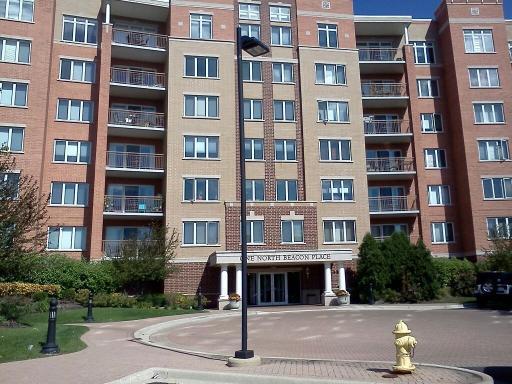 1 N Beacon Ave. #611, La Grange, IL 60525