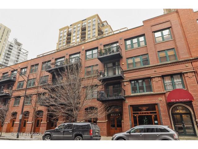 420 W Ontario St. #402, Chicago, IL 60654