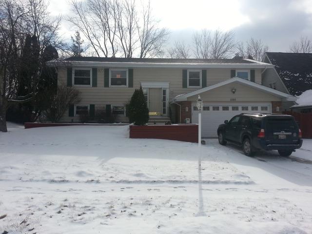 1265 Rosedale Ln., Hoffman Estates, IL 60169
