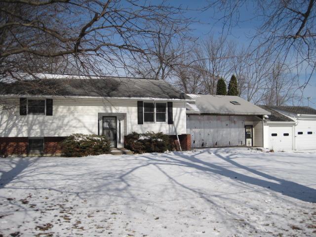 212 W Park St., Amboy, IL 61310
