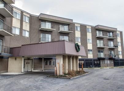 9820 S Pulaski Rd. #109, Oak Lawn, IL 60453