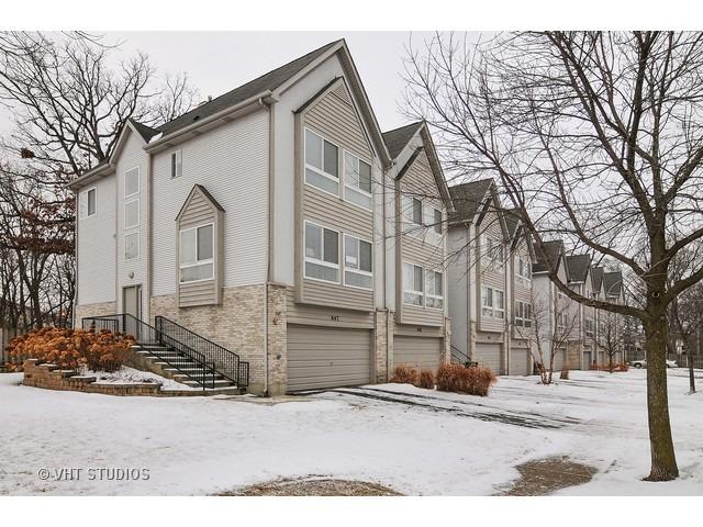 647 Diamond Pointe Dr. #9-4, Mundelein, IL 60060