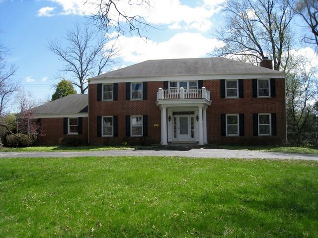643 Elm Rd., Barrington, IL 60010