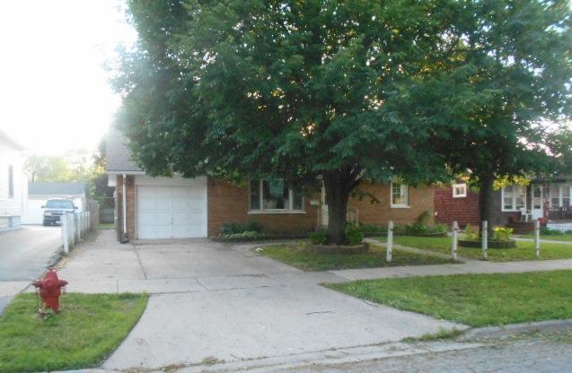 410 N Harrison Ave., Aurora, IL 60506
