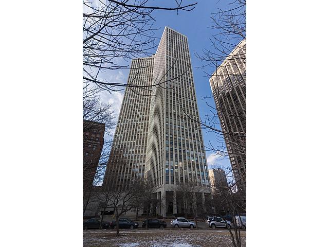 2626 N Lakeview Ave. #2411, Chicago, IL 60614