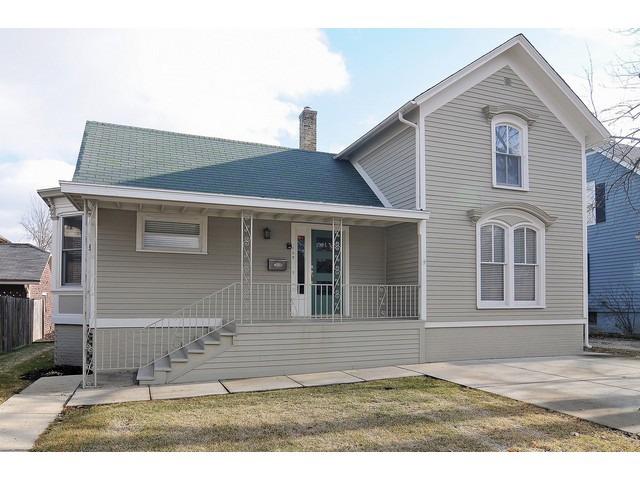 109 Dundee Ave., Barrington, IL 60010