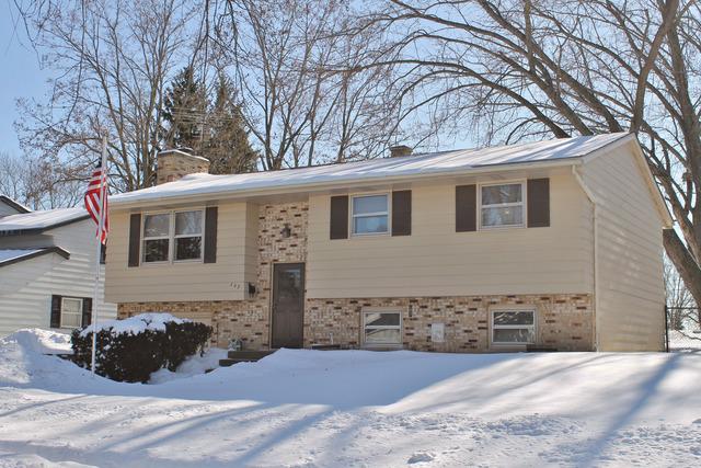 107 W Margaret Ter., Cary, IL 60013